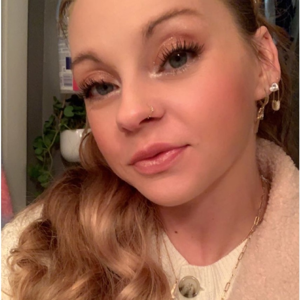 Meet your Posher, Marissa